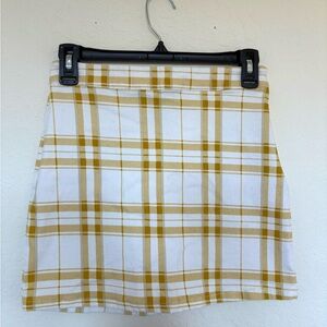 Forever 21 White and Yellow Plaid Mini Skirt